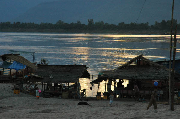 NachKhongIsland054